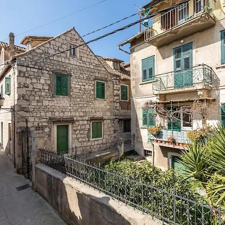 Πανσιόν Maris 4*